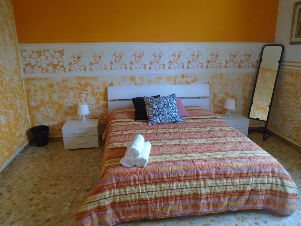 Tropical Bed&Breakfast Lucca Rom bilde