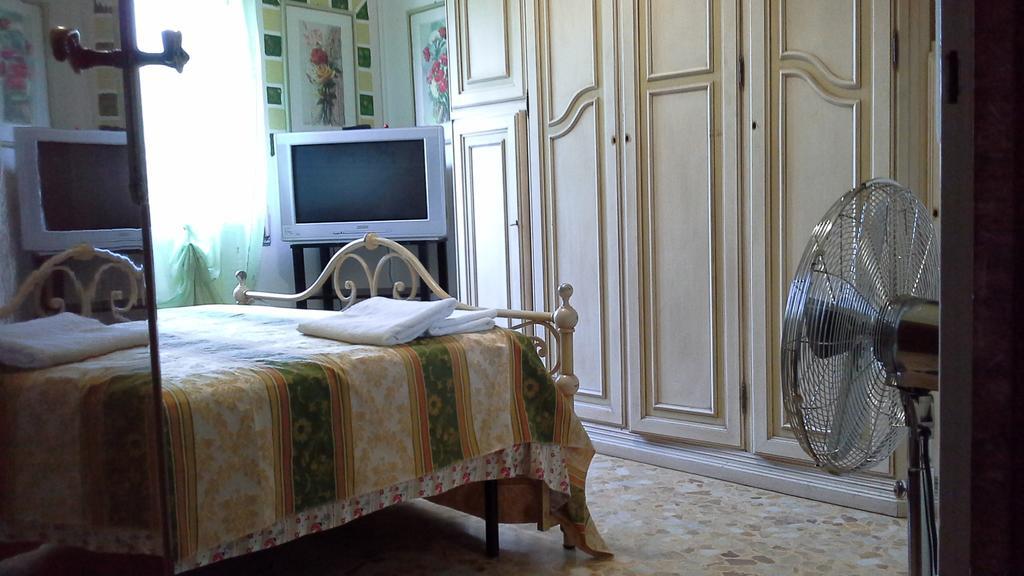 Tropical Bed&Breakfast Lucca Eksteriør bilde